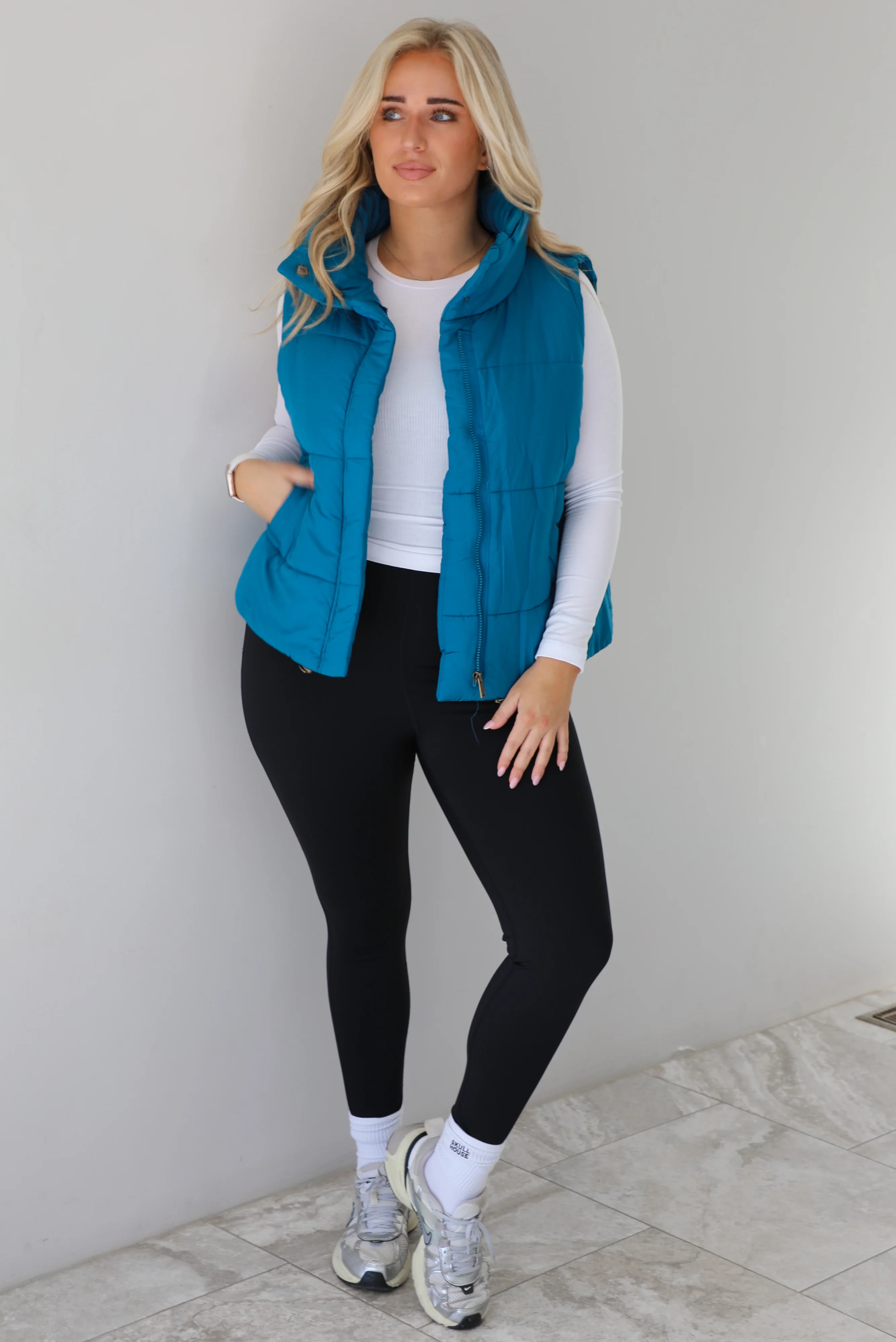 Cozy Campfire Vest: Teal - Image 4
