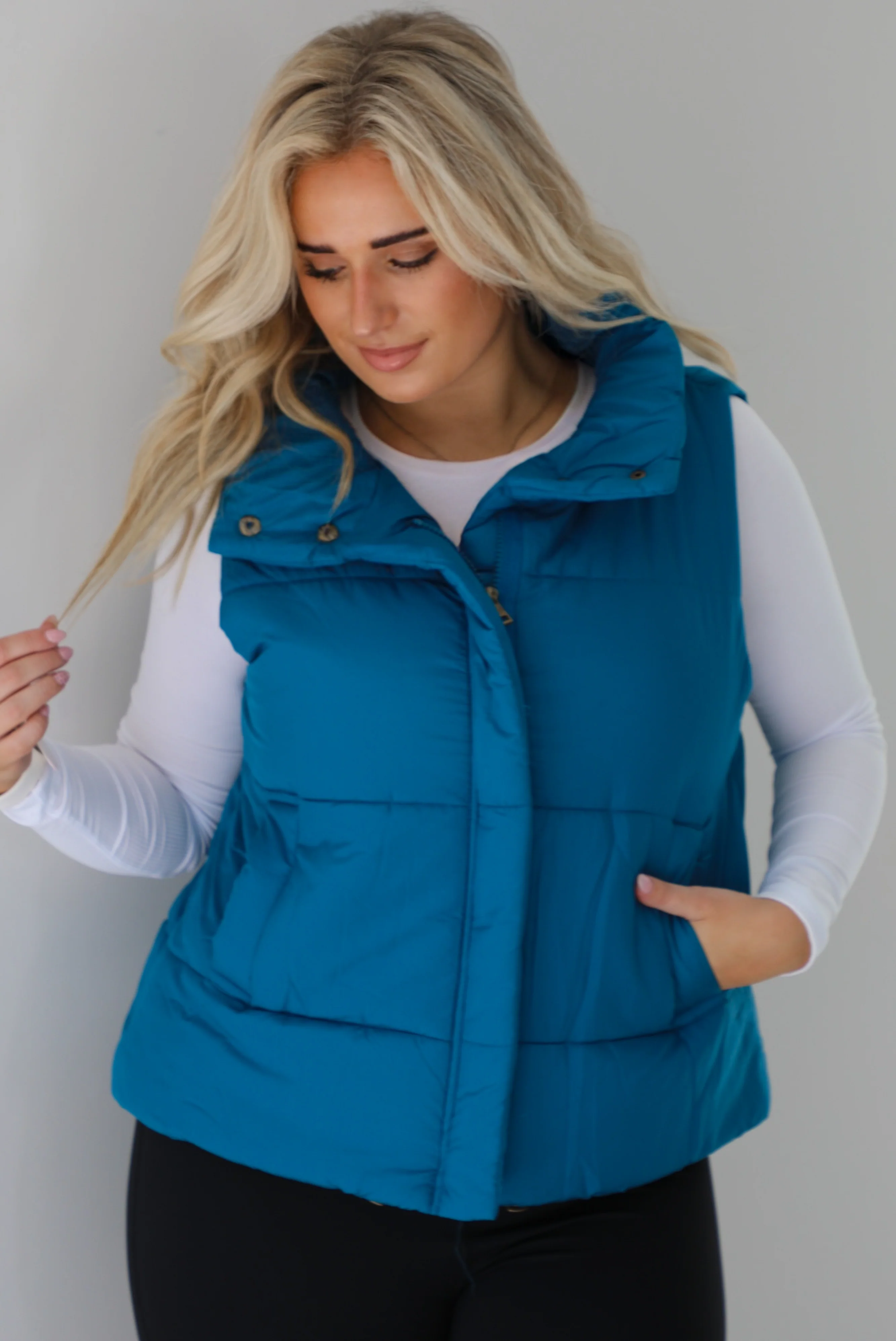 Cozy Campfire Vest: Teal - Image 8