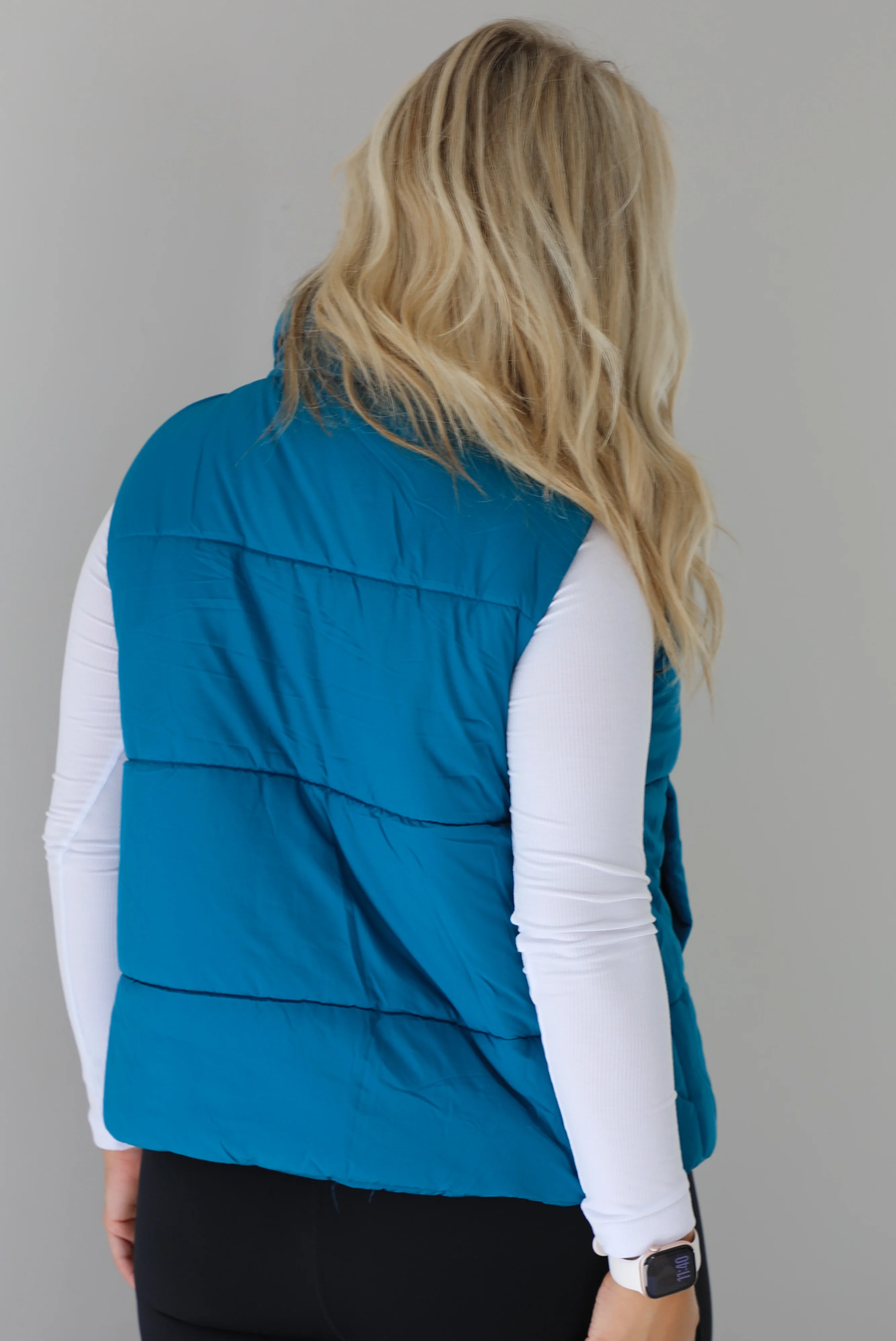 Cozy Campfire Vest: Teal - Image 9